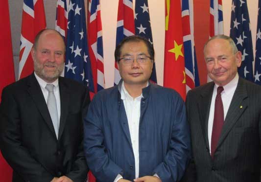 Doctor Maurice Newman, Chairman of the Board, ABC (right), Mr. Xiao Wunan, Executive Vice President, APECF (middle) and Mr. Bruce Dover, CEO of Australia Network, ABC (left)